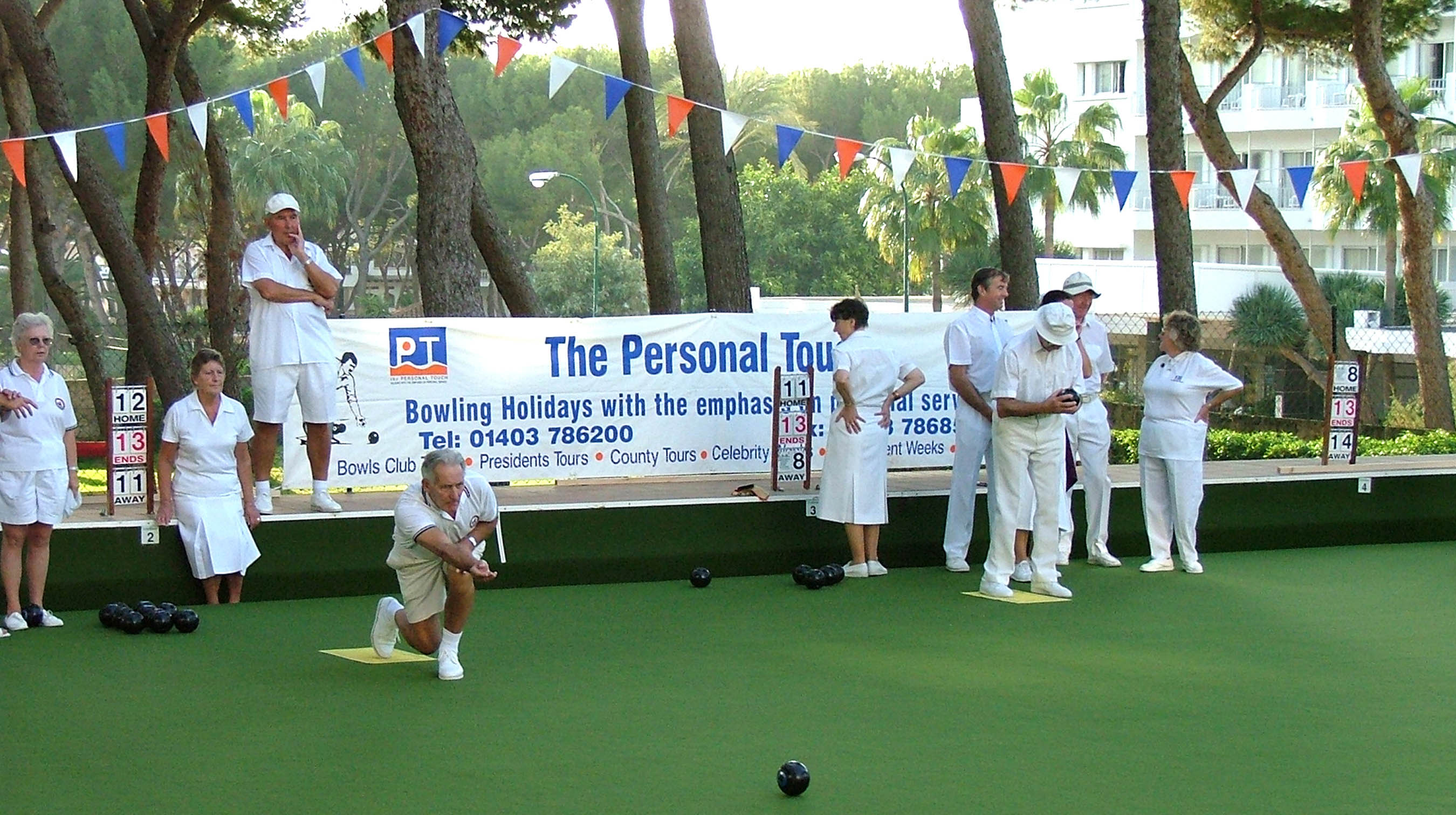 Singles holidays for groups and individuals